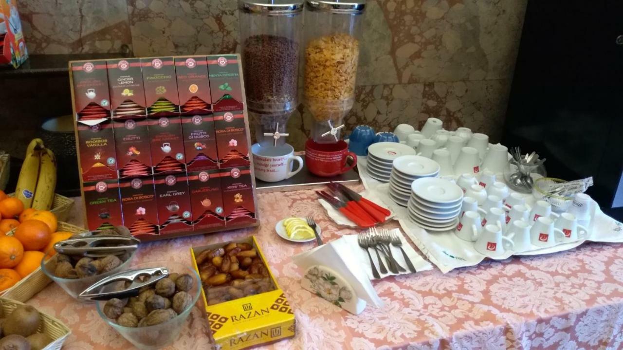 Bed and Breakfast Palazzo Moraschi Subiaco Exterior foto